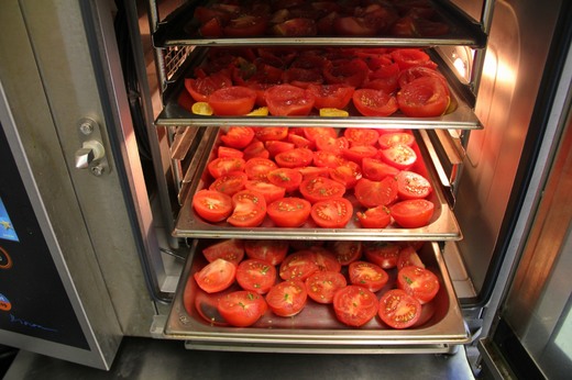 Sušení rajčat v konvektomatu