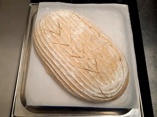 Vykynutý kváskový chleba