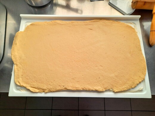 Vyválené těsto na slané tyčinky