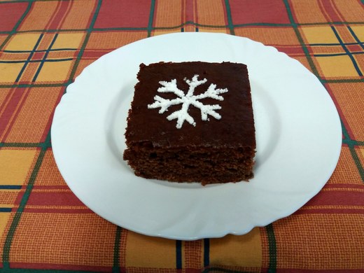 Zdobený povidlový moučník